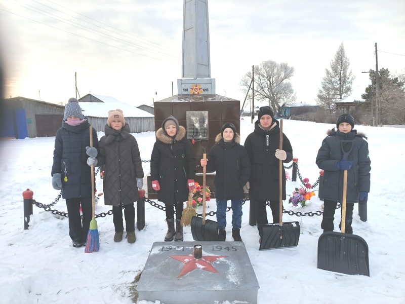 Акция &amp;quot;Чистый обелиск&amp;quot;.